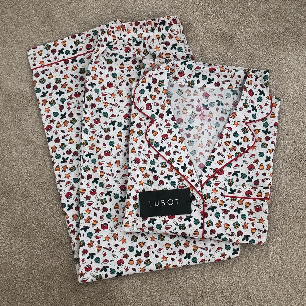 Dreamy by Lubot Christmas Pajama Set